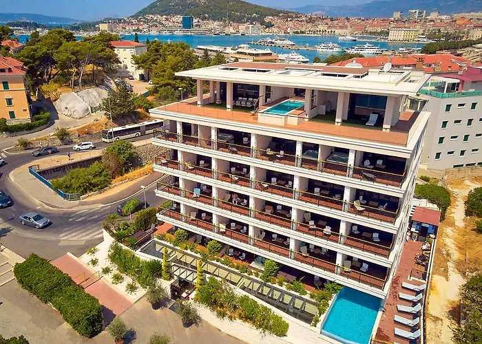 Ξενοδοχείο Harmony 4*