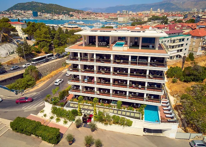 Ξενοδοχείο Harmony 4*