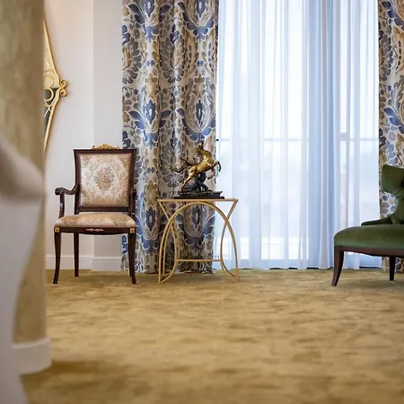 Hotel Harmony