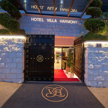 Hotel Harmony